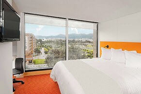 Fairfield by Marriott Bogota Embajada