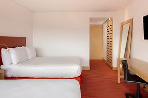 Fairfield by Marriott Bogota Embajada