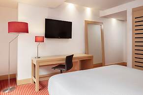 Fairfield by Marriott Bogota Embajada