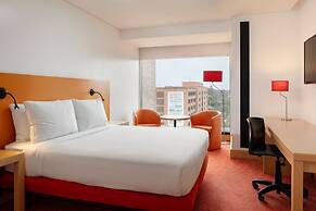 Fairfield by Marriott Bogota Embajada