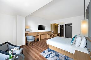 Oakwood Hotel & Apartments Taman Mini Jakarta