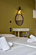 Iraklis Studios & Apartments