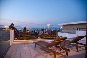 Iraklis Studios & Apartments