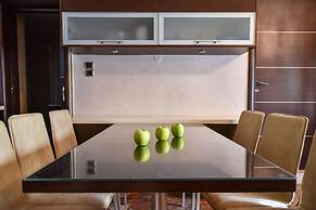 Iraklis Studios & Apartments