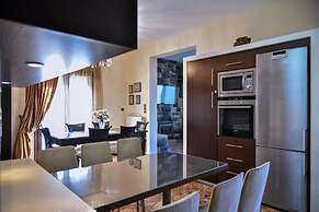 Iraklis Studios & Apartments