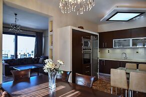 Iraklis Studios & Apartments