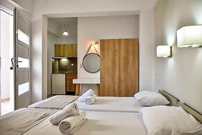 Iraklis Studios & Apartments