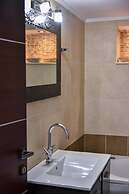 Iraklis Studios & Apartments