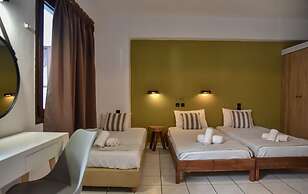 Iraklis Studios & Apartments