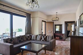 Iraklis Studios & Apartments