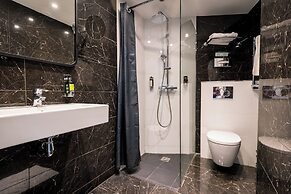 Hotel Montparnasse St Germain