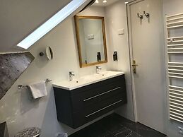 Hotel Montparnasse St Germain