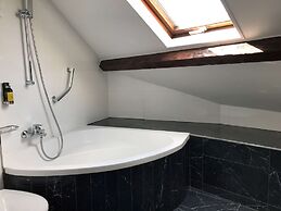 Hotel Montparnasse St Germain