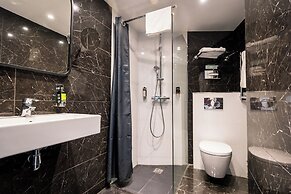 Hotel Montparnasse St Germain