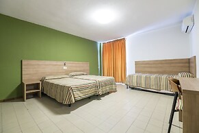 Hotel Blasón Junior