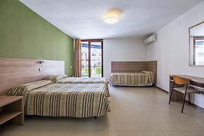 Hotel Blasón Junior