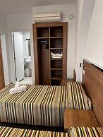 Hotel Blasón Junior