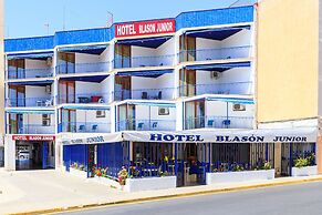 Hotel Blasón Junior