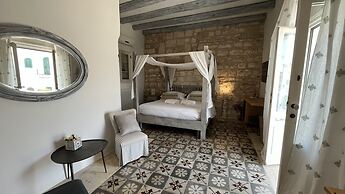 Antico Mondo Rooms & Suites