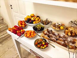Antico Mondo Rooms & Suites