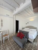 Antico Mondo Rooms & Suites