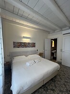 Antico Mondo Rooms & Suites