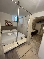 Antico Mondo Rooms & Suites