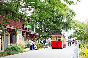 Staybridge Suites Hamilton Downtown by IHG