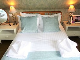 One Holyrood Hotel