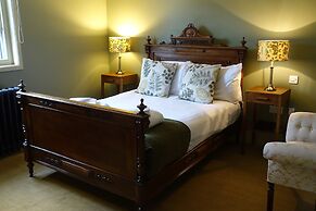 One Holyrood Hotel