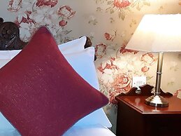 One Holyrood Hotel