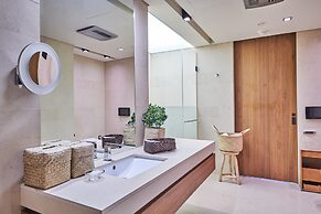 The Classic 500 Pentaz Executive Residence