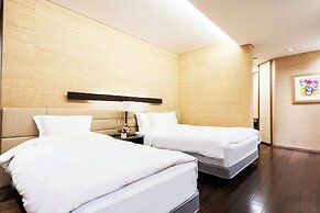 The Classic 500 Pentaz Executive Residence