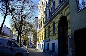 GoVienna Quellenstrasse Apartment