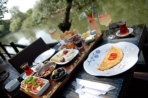 Beyaz Ev Agva - Adults Only