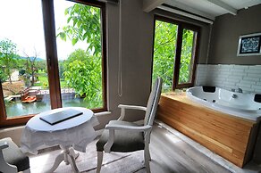 Beyaz Ev Agva - Adults Only