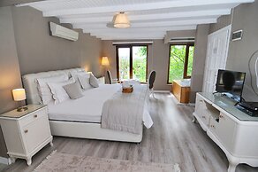 Beyaz Ev Agva - Adults Only