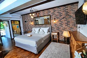 Beyaz Ev Agva - Adults Only