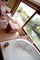 Beyaz Ev Agva - Adults Only