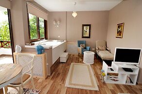 Beyaz Ev Agva - Adults Only