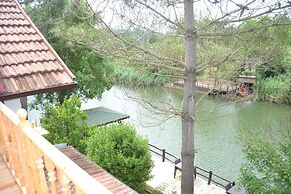 Beyaz Ev Agva - Adults Only