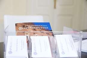 Apollo Suites