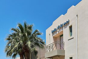 Bella Vista Hotel by Checkin