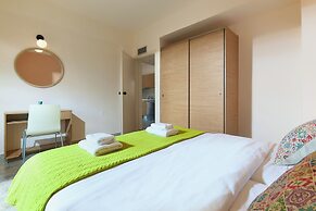 Bella Vista Hotel by Checkin