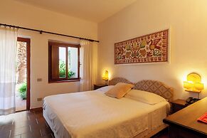 Nora Club Hotel