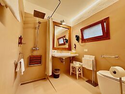 Nora Club Hotel