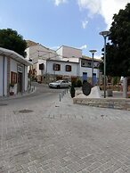 Romios Holiday Apartments