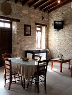 Romios Holiday Apartments