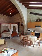 Romios Holiday Apartments