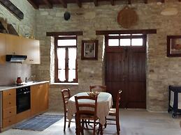 Romios Holiday Apartments